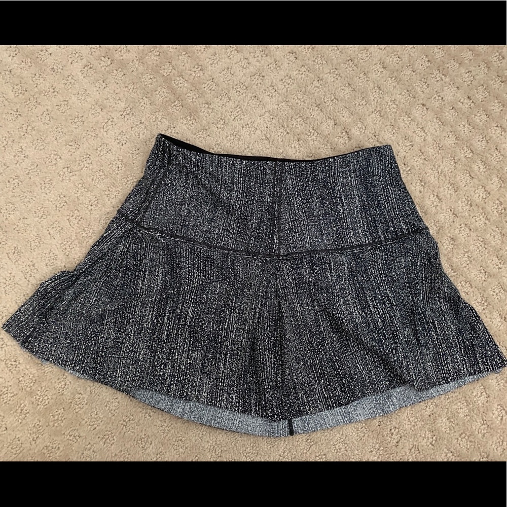 black and white lululemon tennis skirt